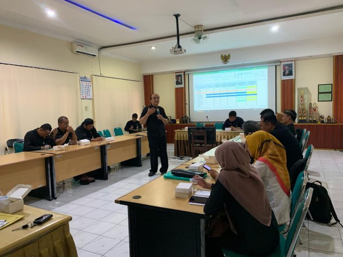 Dispermades Karanganyar Gelar Rapat Evaluasi Pendataan Indeks Desa, Dorong Percepatan dan Solusi Lapangan (1)
